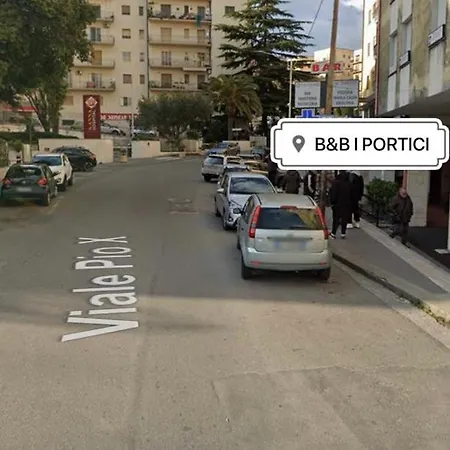 I Portici فندق مبيت وإفطار كاتانزارو