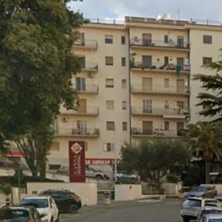 Oda ve Kahvaltı I Portici