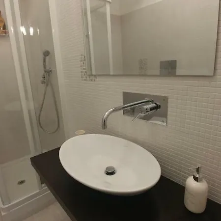 فندق مبيت وإفطار I Portici كاتانزارو